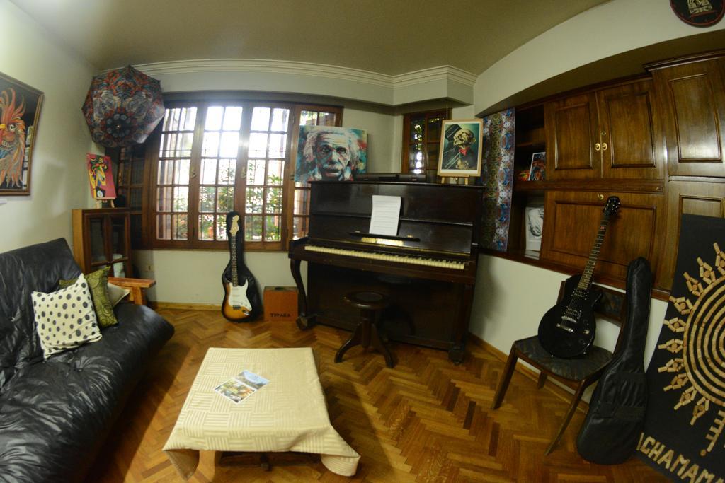 De Artistas Hostal